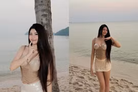 Con gái út MC Quyền Linh check-in ở biển quyến rũ hết mức