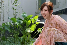 Min diện áo dài khoe sắc ngọt ngào trong ngày đầu năm mới