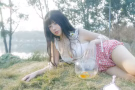 UNa To Uyen khoe bộ ảnh "nàng thơ" khiến người xem ngỡ ngàng