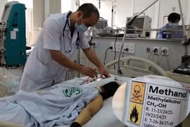 Rượu ngâm: Thần dược truyền miệng hay “thuốc độc” giấu mặt?