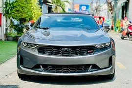 Chevrolet Camaro RS Convertible hàng hiếm bán 2,29 tỷ đồng