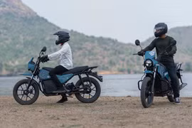 Zeno Emara 2025 - xe máy điện pin "trâu" chỉ 36 triệu đồng