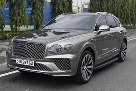 Bentley Bentayga của đại gia Việt chạy 5 năm, ODO chỉ 262km