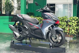 Cận cảnh Yamaha NVX 2025 tại Việt Nam - "ăn xăng như ngửi"