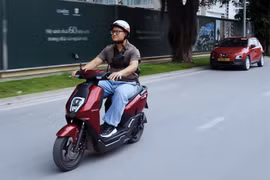 Honda ICON e: tại Việt Nam, xe máy điện cho học sinh có gì? 