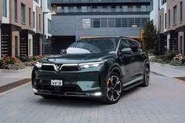 Xe xăng chưa “về hưu” nhưng đừng vì thế mà ngó lơ tương lai