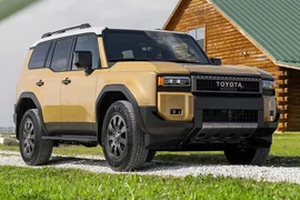 Ra mắt Toyota Land Cruiser Prado hybrid tiết kiệm nhiên liệu