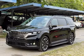 Kia Carnival đang giảm tới 210 triệu đồng tại đại lý Việt