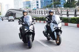 Cận cảnh Yamaha XMAX 300 2025 tại Việt Nam, giá 140 triệu