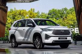 Toyota Innova Cross HEV - xe hybrid bán chạy nhất tháng 7/2025