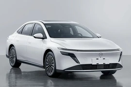 Nissan N6 PHEV 2026 tiết kiệm xăng "giá mềm" lộ diện