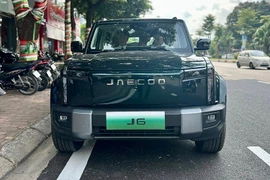 "Tóm gọn" Jaecoo J6 điện lăn bánh trên phố Việt, khoảng 900 triệu đồng