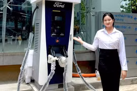 Ford Việt Nam lắp đặt hệ thống trạm sạc ôtô điện tại đại lý