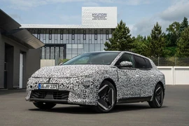  Kia EV4 2026 chứng minh độ bền pin với màn "hành xác" 10.000 km