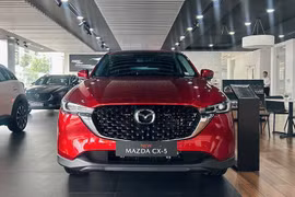 Mazda CX-5 Deluxe "hàng hot" tại Việt Nam chỉ còn 709 triệu đồng 