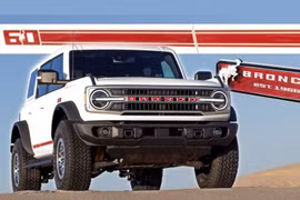 Ra mắt Ford Bronco 2026 kỷ niệm 60 năm, tôn vinh di sản địa hình