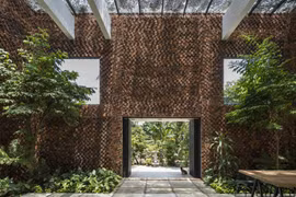 Cận cảnh ngôi nhà 2 tầng "biết thở" bên sông Đồng Nai 