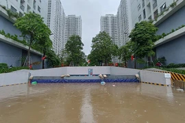 Muôn kiểu chống ngập tại khu chung cư, biệt thự ở Hà Nội