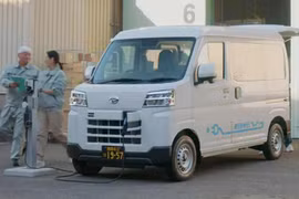 Cận cảnh Toyota Pixis Van BEV - xe tải điện siêu nhỏ chỉ 524 triệu đồng