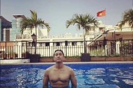 Quý ông Vbiz U50 phong độ ngời ngời nhờ tập luyện thể thao