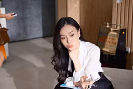 'Phu nhân tổng tài' Phương Oanh gây sốt với cuộc sống 'thần tiên'