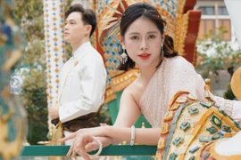 Việt Phương Thoa kỷ niệm 1 năm ngày cưới bằng bộ ảnh lãng mạn tại Thái Lan