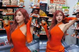 “Chị đẹp” Trang Pháp diện outfit rực rỡ, pose dáng khí chất trong siêu thị
