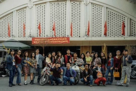 Tết này, giới trẻ rủ nhau "hóa thân" thành ông bà, tái hiện nét đẹp xưa cũ