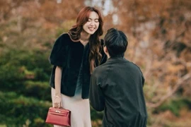 Rich kid Chloe Nguyễn được bạn trai cầu hôn tại Nhật Bản