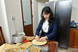 Từ TikTok đến bếp: Gen Z tự tay nấu cỗ Tết, truyền tải giá trị truyền thống