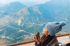 Lý do dân văn phòng rộ trend du lịch xuyên Tết: Đón năm mới theo cách riêng