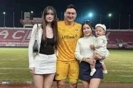 Em gái Đặng Văn Lâm sở hữu chiều cao khủng gần bằng anh trai