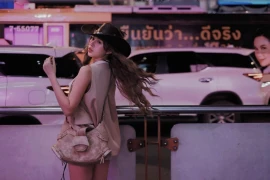 Việt Phương Thoa hóa thân thành cao bồi, gây sốt với visual cuốn hút