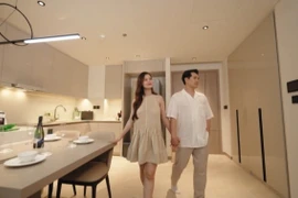 Bên trong căn hộ cao cấp của Đông Nhi - Ông Cao Thắng