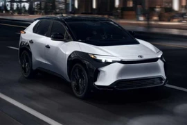 Hãng xe Toyota dẫn đầu doanh số bán ôtô điện tại Nhật Bản