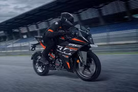 KTM RC 160 2026 hơn 53 triệu đồng, có gì để "đấu" Yamaha R15?