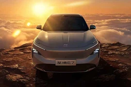 Buick Electra E7 PHEV 2026 lần đầu tiên lộ diện, lăn bánh tới 1.609 km