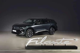 Renault Filante 2026 hybrid đến từ Pháp có gì để "đấu" xe Hàn?