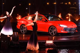 Cận cảnh MG7 2026 từ 409 triệu đồng, khoang lái dùng trí tuệ nhân tạo