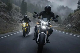 Verge TS Pro - môtô điện dùng pin thể rắn, chạy 300km/10 phút sạc