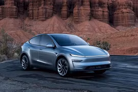 Tesla ra mắt Model Y 2026 bản 7 chỗ tại Mỹ, giá bán từ 54.490 USD