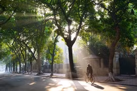 Thời tiết hôm nay 21/9: Bắc Bộ ngày nắng, đêm mưa rào 