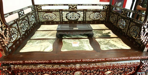 2 chiếc giường "trái cực" độc đáo của công tử khét tiếng miền Tây