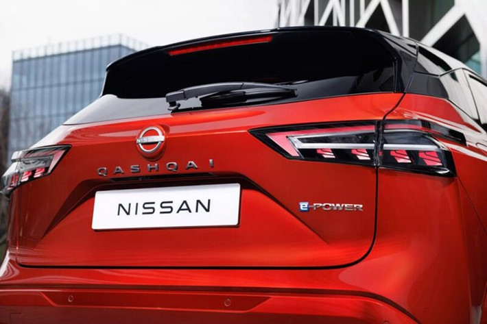Bên cạnh đó, hãng Nissan còn tối ưu ống nạp, buồng đốt và thiết kế piston nhằm duy trì luồng xoáy mạnh ở trung tâm xi-lanh. Nhờ đó, quá trình đốt cháy trở nên ổn định hơn ngay cả khi động cơ hoạt động ở dải tua thấp để tạo ra điện.
