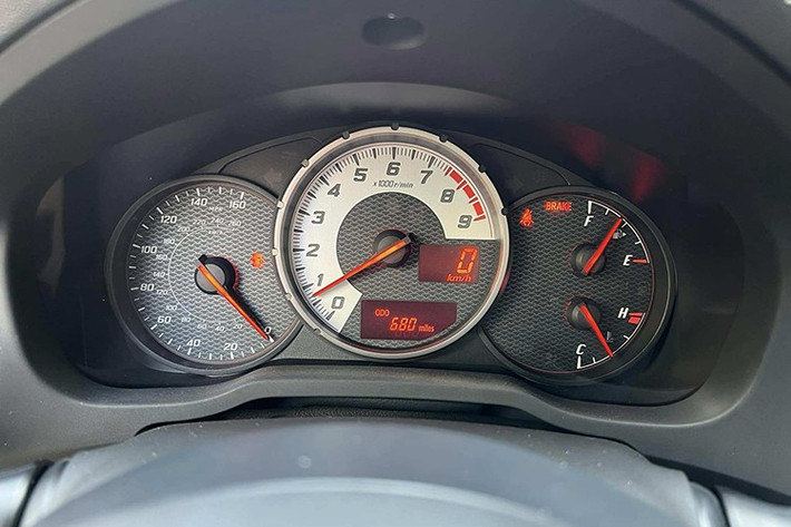 Được lấy cảm hứng từ huyền thoại Toyota 2000GT, chiếc xe Toyota 86 của Cường Đô la mang phong cách fastback 2+2 với kích thước 4.240 x 1.775 x 1.320 mm, trục cơ sở 2.570 mm.