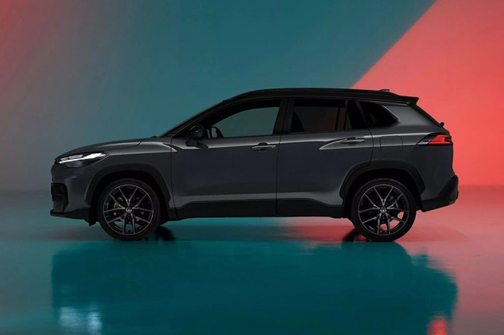 Tuy nhiên tại châu Âu, mẫu xe này lại đang dần bán chậm. Trong 4 tháng đầu năm nay, Toyota đã bán được 11.259 xe trên khắp châu Âu.