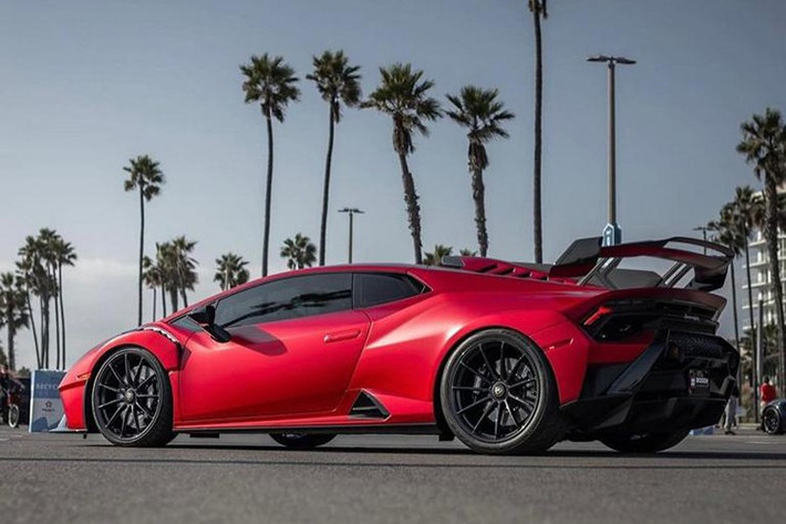 Tuy nhiên, sau khi ghé thăm garage của Underground Racing , giờ đây nó đã có công suất lên đến hơn 1.600 mã lực.