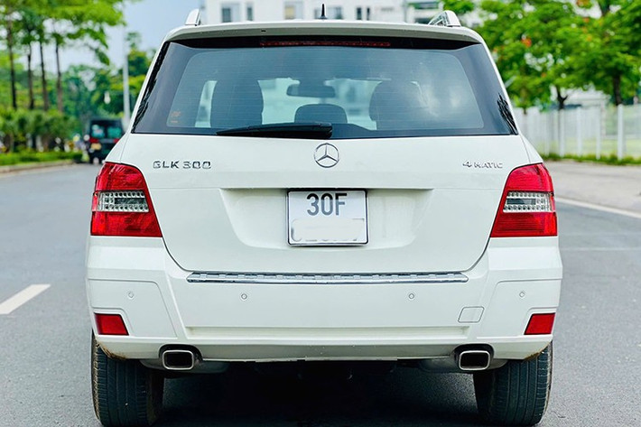 Xe sử dụng động cơ xăng V6 3.0L, sản sinh công suất 231 mã lực và mô-men xoắn 300 Nm, đi kèm hộp số tự động 7 cấp và hệ dẫn động 4 bánh toàn thời gian. Khả năng tăng tốc từ 0–100 km/h chỉ trong 7,6 giây – một con số ấn tượng với mẫu SUV đã hơn 10 năm tuổi.