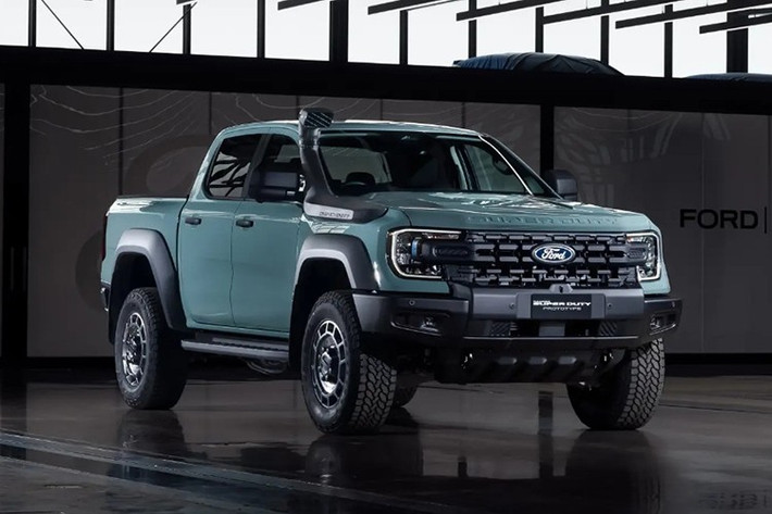 Mức giá của bản Super Duty cabin đơn gần như gấp đôi so với bản Ranger tiêu chuẩn cùng cấu hình. Trong khi đó, khung gầm cabin kép Super Duty đắt hơn khoảng 23.000 AUD (khoảng 389,7 triệu đồng) so với Ranger XLT V6 cùng kiểu thân xe và chỉ rẻ hơn 450 AUD (khoảng 7,62 triệu đồng) so với Ranger Raptor V6 hiệu suất cao.