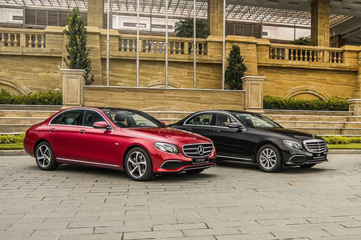 Riêng hai bản thấp hơn là E180 và E200 Exclusive VIN 2023 có mức giảm dao động trên dưới 300 triệu đồng tùy đại lý, đưa giá thực tế xuống còn 1,8-2 tỷ đồng. Theo đánh giá từ những người có nhiều kinh nghiệm mua bán ôtô, việc nhiều mẫu xe ô tô giảm giá sâu, đặc biệt là đối với xe tồn kho, mang lại nhiều lợi ích cho khách mua xe ở thời điểm hiện tại.